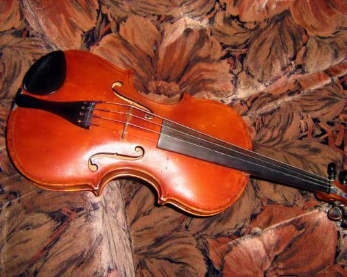 Beautiful Violin Wallpaper -
