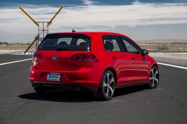 [74+] Vw Gti Wallpaper 
