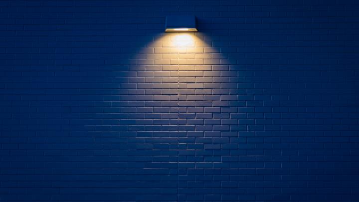 Download 1920x1080 wallpaper white wall, yellow lamp, minimal 