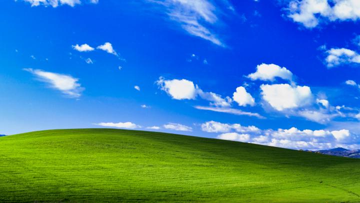 Free download Original Windows XP Wallpaper in 4K 3840x2160 Buzz 