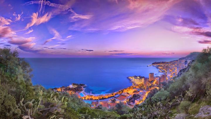 UHD Desktop Wallpaper -
