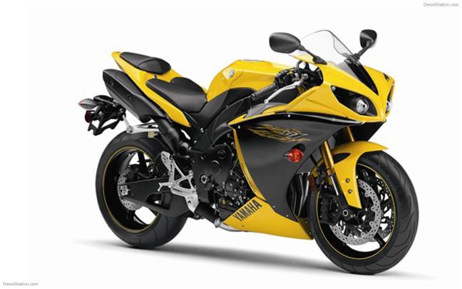 [50+] Yamaha R1 HD Wallpaper 