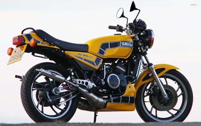 Yellow Yamaha RD350LC wallpaper - Motorcycle wallpapers - #53293