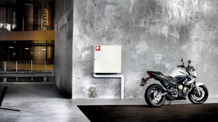 Yamaha XJ6 Diversion wallpaper - Motorcycle wallpapers - #10020