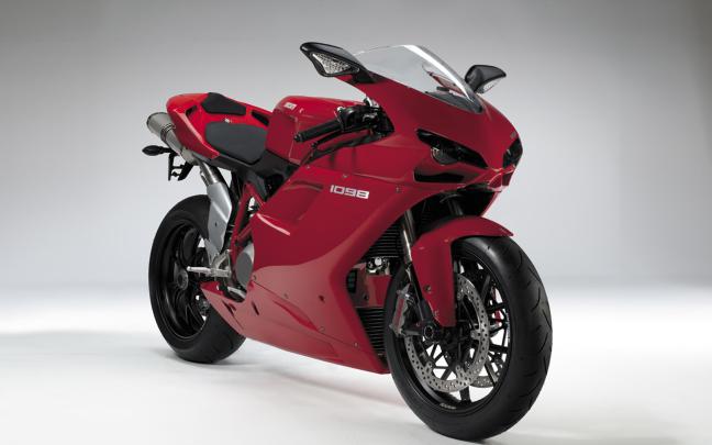 [44+] Sportbike Wallpaper HD 