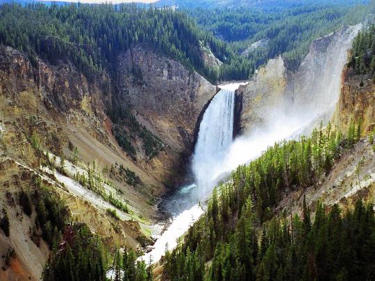 Yellowstone Wallpaper -