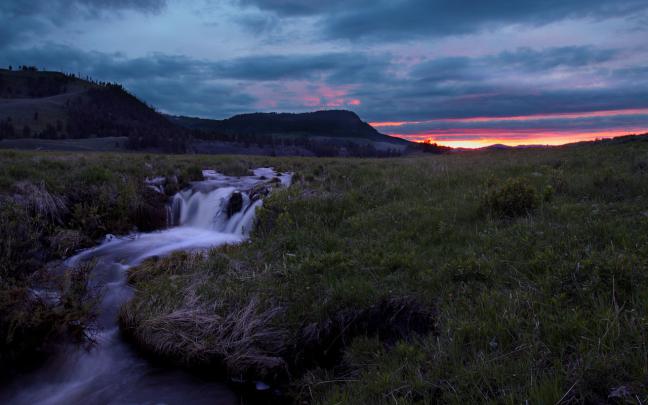 Yellowstone Wallpaper -
