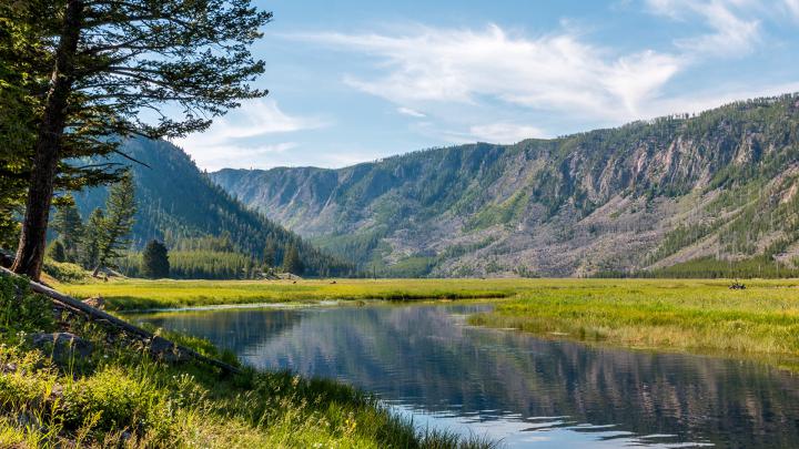 Desktop Wallpapers Yellowstone USA Nature mountain Lake 1920x1080